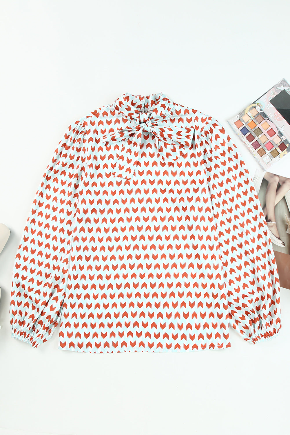 Geometric Print Tie Puff Sleeve Blouse